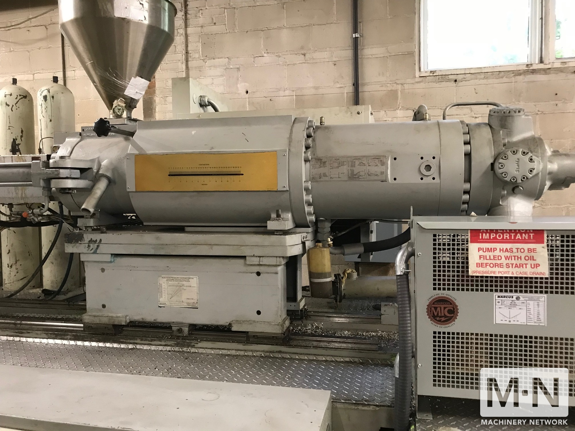 1997 ENGEL ES2000/400 INJECTION MOLDING, HORIZONTAL/VERTICAL | Machinery Network Inc.