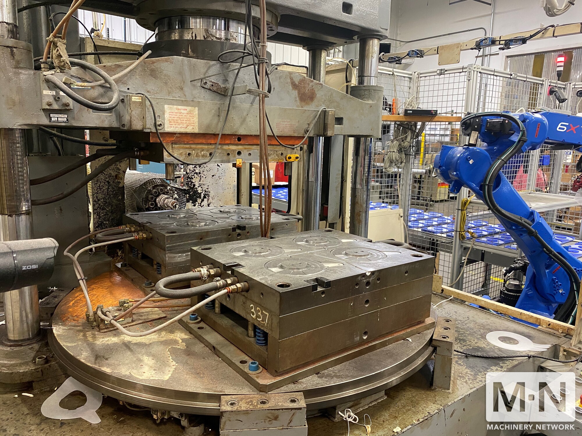 2004 NISSEI TD200RS36ASE VERTICAL INJECTION MOLDING, HORIZONTAL/VERTICAL | Machinery Network Inc.